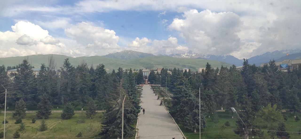 Apartment In The Karakol Heart Εξωτερικό φωτογραφία