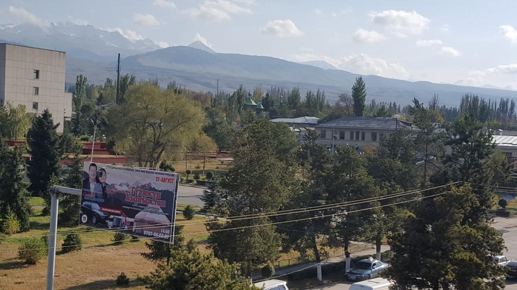 Apartment In The Karakol Heart Εξωτερικό φωτογραφία